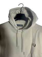 Lade das Bild in den Galerie-Viewer, Fred Perry Hoodie - M
