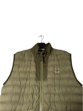 Lade das Bild in den Galerie-Viewer, Stone Island Weste - L
