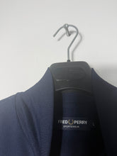 Lade das Bild in den Galerie-Viewer, Fred Perry Trainingsjacke - L
