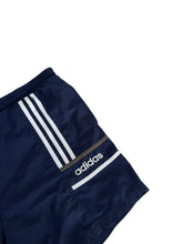 Lade das Bild in den Galerie-Viewer, Adidas Shorts - XXL

