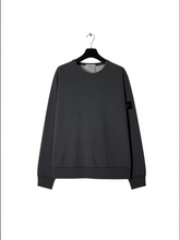 Lade das Bild in den Galerie-Viewer, Stone Island Pullover - XL
