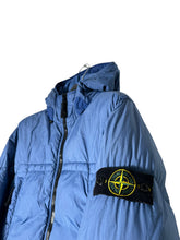 Lade das Bild in den Galerie-Viewer, Stone Island Garment Dyed Daunenjacke
