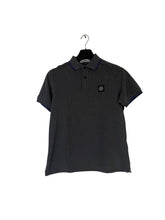 Lade das Bild in den Galerie-Viewer, Stone Island Polo - M

