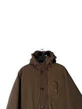Lade das Bild in den Galerie-Viewer, CP Company Winterjacke - M

