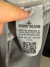 Lade das Bild in den Galerie-Viewer, Stone Island Pullover
