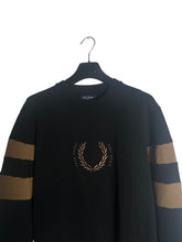 Lade das Bild in den Galerie-Viewer, Fred Perry Pullover - L
