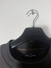 Lade das Bild in den Galerie-Viewer, Fred Perry Pullover - M
