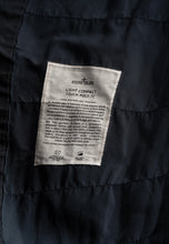 Lade das Bild in den Galerie-Viewer, Stone Island Light Compact Touch Poly-TC Mantel - L

