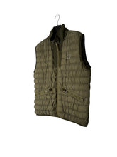 Lade das Bild in den Galerie-Viewer, Stone Island Weste - L
