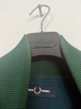 Lade das Bild in den Galerie-Viewer, Fred Perry Trainingsjacke - L
