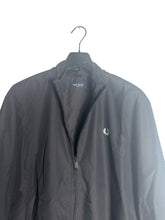 Lade das Bild in den Galerie-Viewer, Fred Perry Jacke - L
