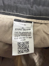 Lade das Bild in den Galerie-Viewer, Stone Island Cargo Shorts - W34
