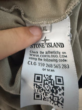 Lade das Bild in den Galerie-Viewer, Stone Island Polo - XL
