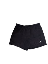 Lade das Bild in den Galerie-Viewer, Adidas Shorts
