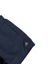 Lade das Bild in den Galerie-Viewer, Adidas Shorts - L
