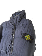 Lade das Bild in den Galerie-Viewer, Stone Island Daunenjacke - M
