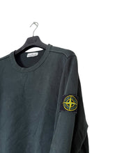 Lade das Bild in den Galerie-Viewer, Stone Island Pullover - L
