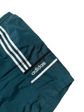Lade das Bild in den Galerie-Viewer, Adidas Shorts - XXL
