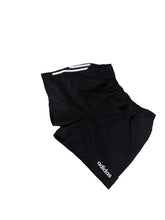 Lade das Bild in den Galerie-Viewer, Adidas Vintage Shorts - L
