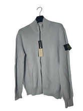 Lade das Bild in den Galerie-Viewer, Stone Island Strickjacke - L
