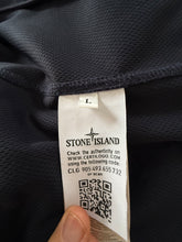 Lade das Bild in den Galerie-Viewer, Stone Island Light Softshell Jacke - L
