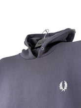 Lade das Bild in den Galerie-Viewer, Fred Perry Hoodie - L

