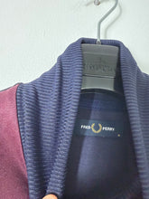 Lade das Bild in den Galerie-Viewer, Fred Perry Trainingsjacke
