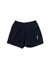 Lade das Bild in den Galerie-Viewer, Adidas Shorts - M
