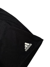 Lade das Bild in den Galerie-Viewer, Adidas Shorts - S
