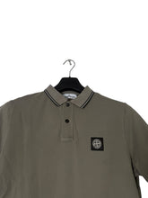 Lade das Bild in den Galerie-Viewer, Stone Island Polo - L
