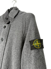Lade das Bild in den Galerie-Viewer, Stone Island Strickjacke
