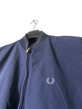 Lade das Bild in den Galerie-Viewer, Fred Perry Bomberjacke - M
