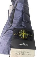 Lade das Bild in den Galerie-Viewer, Stone Island Weste - L
