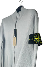 Lade das Bild in den Galerie-Viewer, Stone Island Strickjacke - L
