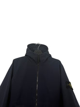 Lade das Bild in den Galerie-Viewer, Stone Island Softshell Jacke - L
