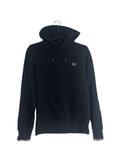 Lade das Bild in den Galerie-Viewer, Fred Perry Hoodie - M
