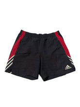 Lade das Bild in den Galerie-Viewer, Adidas Shorts - L
