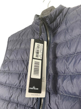 Lade das Bild in den Galerie-Viewer, Stone Island Weste - L
