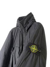 Lade das Bild in den Galerie-Viewer, Stone Island Crinkle Reps Jacke - XXL
