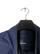 Lade das Bild in den Galerie-Viewer, Fred Perry Jacke - L
