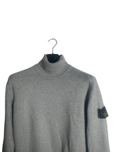 Lade das Bild in den Galerie-Viewer, Stone Island Rollkragenpullover - M
