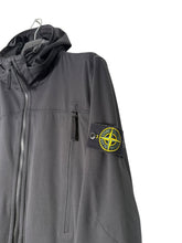 Lade das Bild in den Galerie-Viewer, Stone Island Softshell Jacke - XXL
