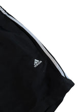Lade das Bild in den Galerie-Viewer, Adidas Shorts
