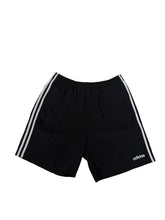 Lade das Bild in den Galerie-Viewer, Adidas Shorts - L
