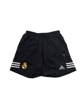 Lade das Bild in den Galerie-Viewer, Adidas Real Madrid Shorts - M

