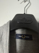 Lade das Bild in den Galerie-Viewer, Fred Perry Halfzip - L
