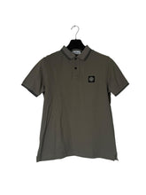 Lade das Bild in den Galerie-Viewer, Stone Island Polo - L
