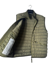 Lade das Bild in den Galerie-Viewer, Stone Island Weste - M
