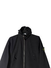 Lade das Bild in den Galerie-Viewer, Stone Island Softshell Jacke - L
