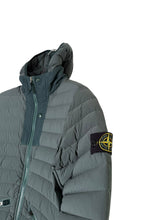 Lade das Bild in den Galerie-Viewer, Stone Island Steppjacke - M
